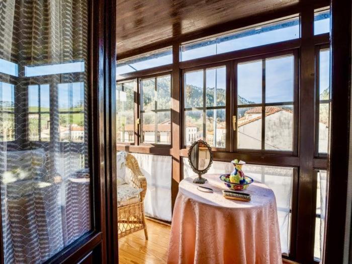 Casona En Puente Viesgo Villa Exteriör bild