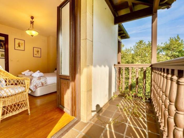 Casona En Puente Viesgo Villa Exteriör bild